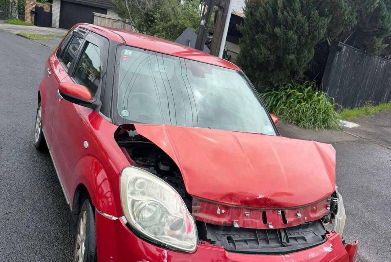 Mini and other vehicles collected for wrecking and cash across Tauranga and the Bay of Plenty